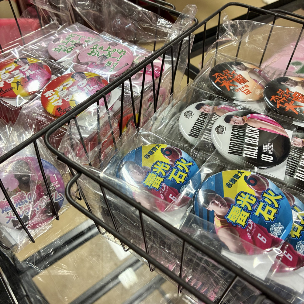 2025-26_キャッチコピー缶バッジ 詳細画像 #1 MCLEAN 4