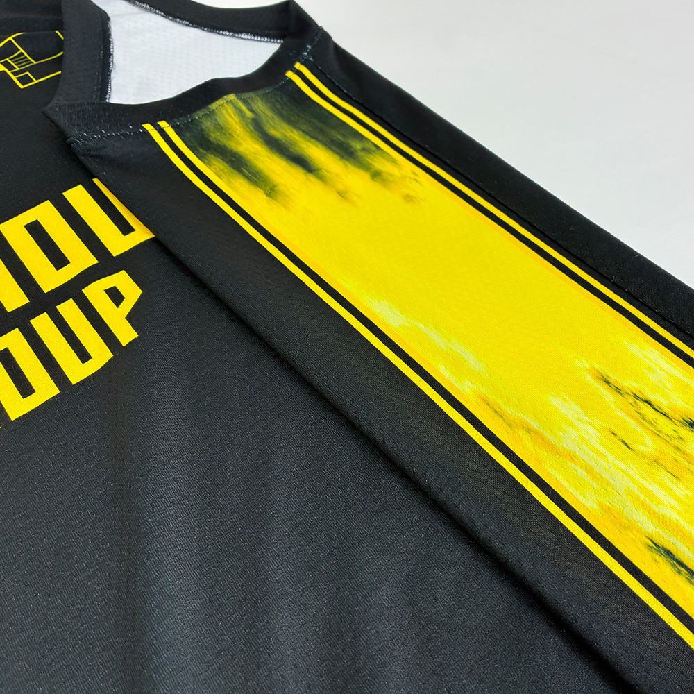 【公式】 レプリカユニフォーム 2025-26 (ホーム/ブラック) 【初期ロット期間限定受注開始！】 詳細画像 #39 サンダーズ 4