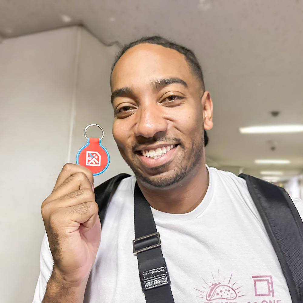 ロゴ刺繍キーホルダー 詳細画像 1カラー 2