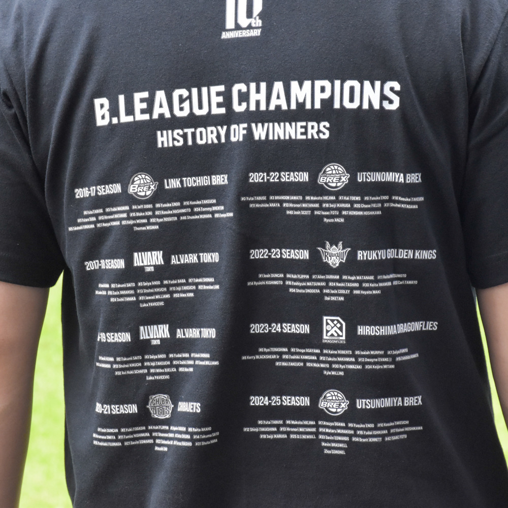 【全2色】B.LEAGUE 10th ANNIVERSARY History of Winners Tシャツ 詳細画像 ブラック 2