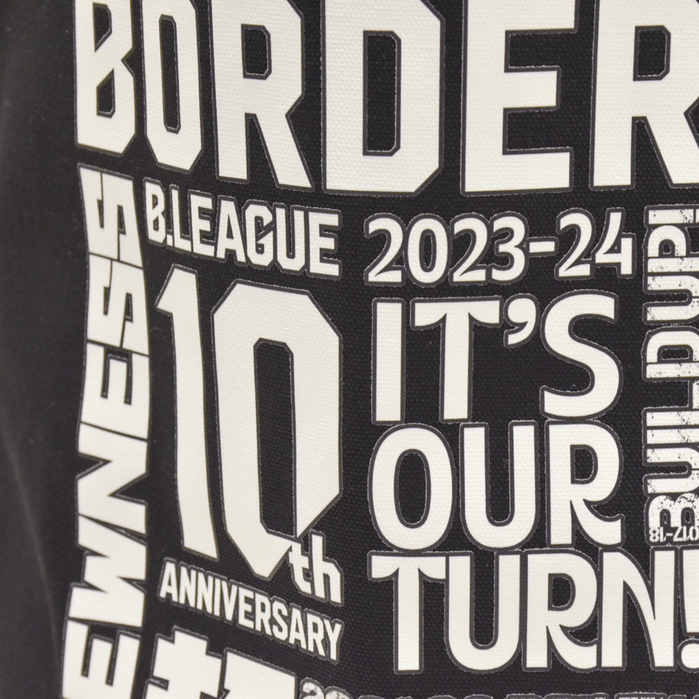 【全2色】B.LEAGUE 10th ANNIVERSARY season theme typography Tote 詳細画像 ブラック 3