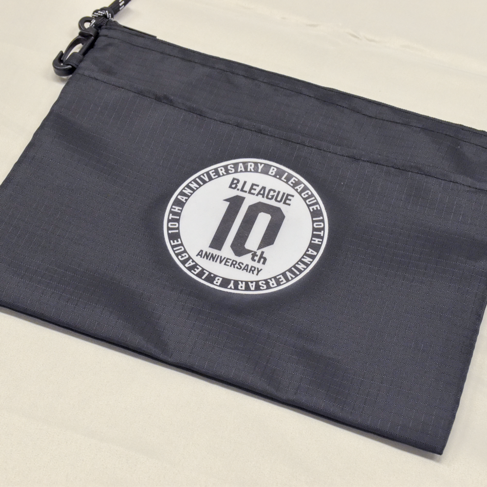 B.LEAGUE 10th ANNIVERSARY リップストップポケットサコッシュ 詳細画像 ブラック 2