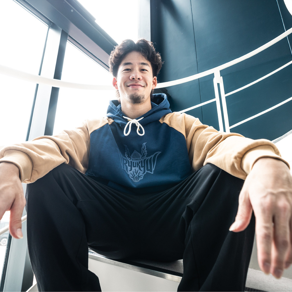 【新商品】RGK  フーディー25-26  [KINGSロゴ] 詳細画像 ネイビー 1