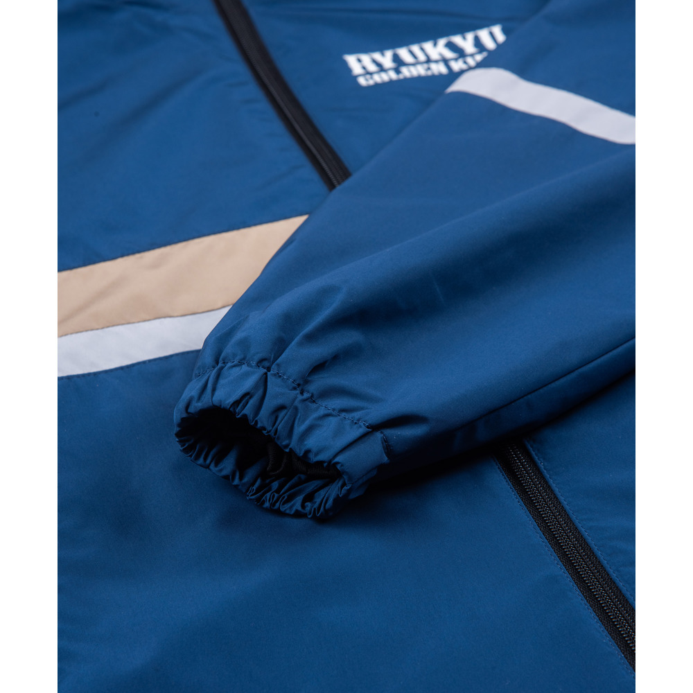 新商品】KINGSナイロン ジャケット25-26 [BEI-NVY]｜琉球ゴールデン