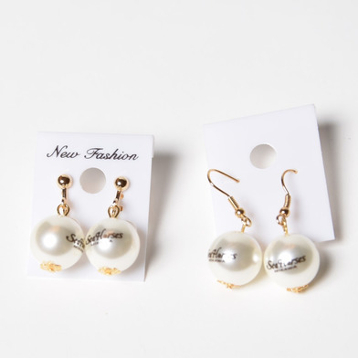 パールピアス（ロゴ）
