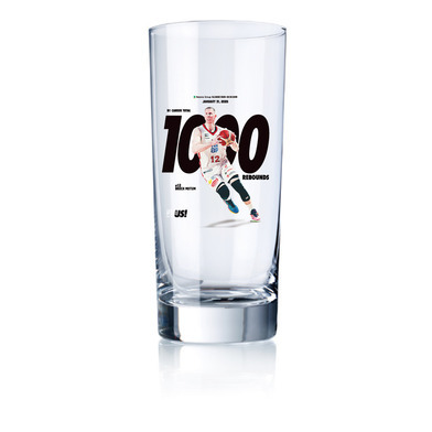 ブロック・モータム選手　1000リバウンドメモリアルグラス