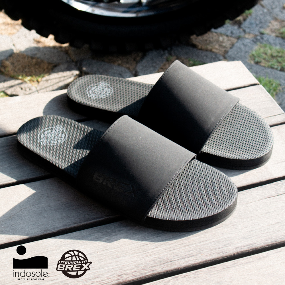 indosole &times; BREX ESSNTLS SLIDE 詳細画像 ブラック 1